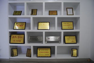 江西主流媒體工廠(chǎng)行走進(jìn)景新漆業(yè) 探秘漆業(yè)創(chuàng)新與綠色發(fā)展之路